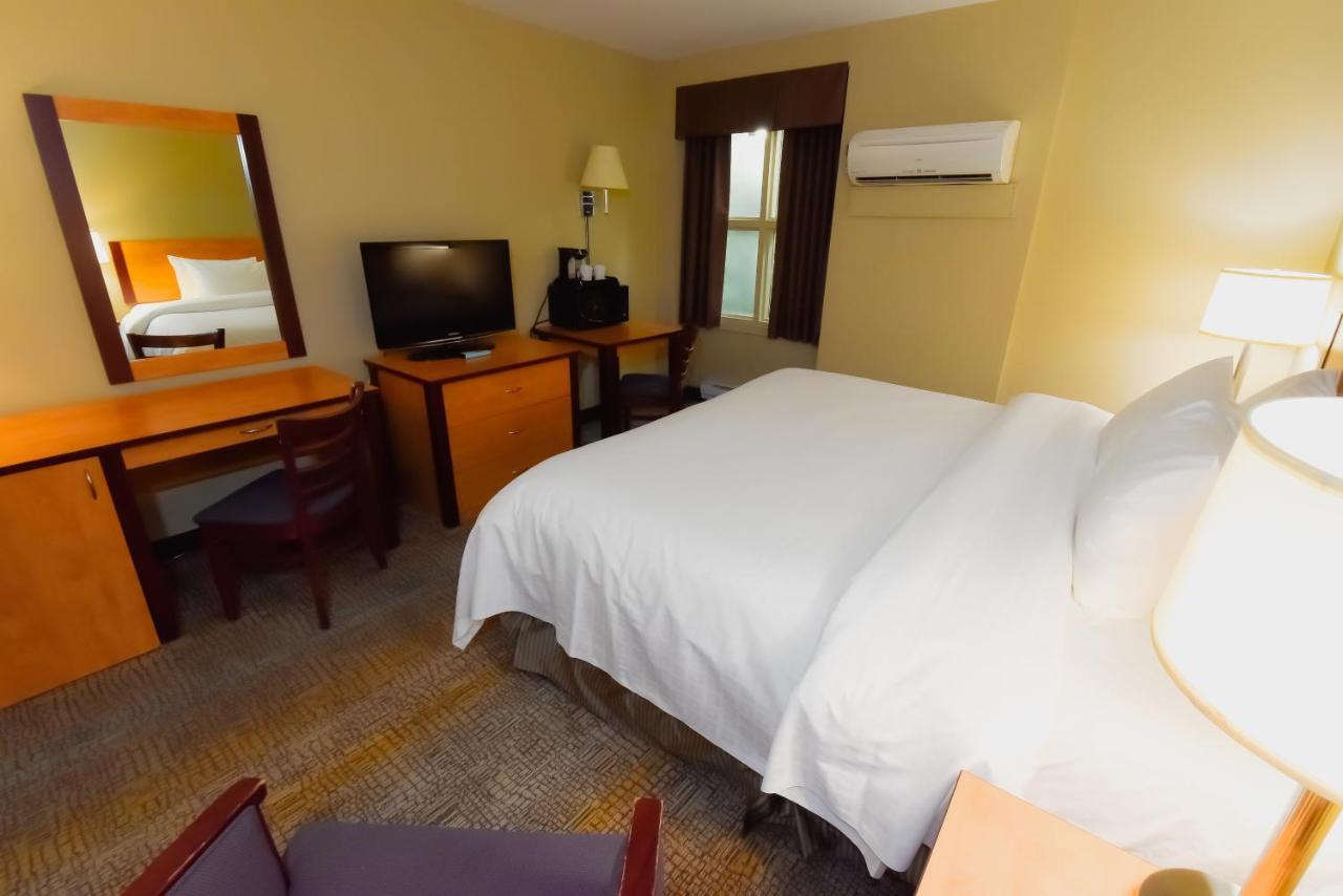 Canad Inns Destination Centre Windsor Park 위니펙 외부 사진