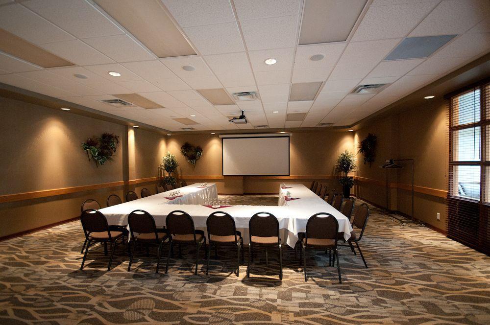 Canad Inns Destination Centre Windsor Park 위니펙 외부 사진