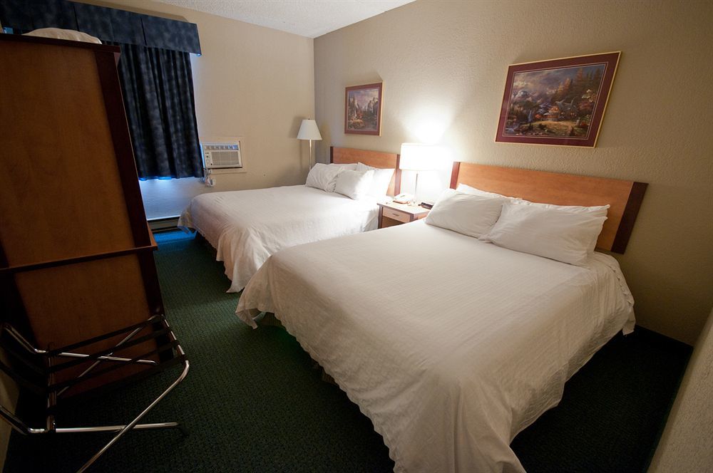 Canad Inns Destination Centre Windsor Park 위니펙 외부 사진