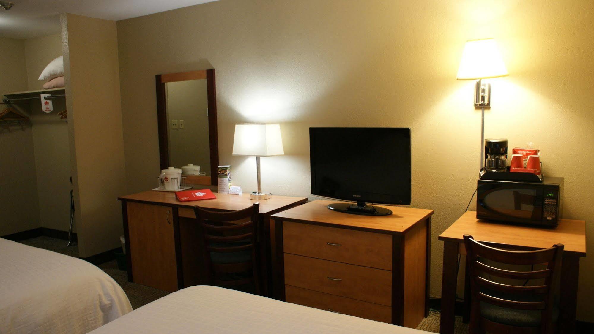 Canad Inns Destination Centre Windsor Park 위니펙 외부 사진